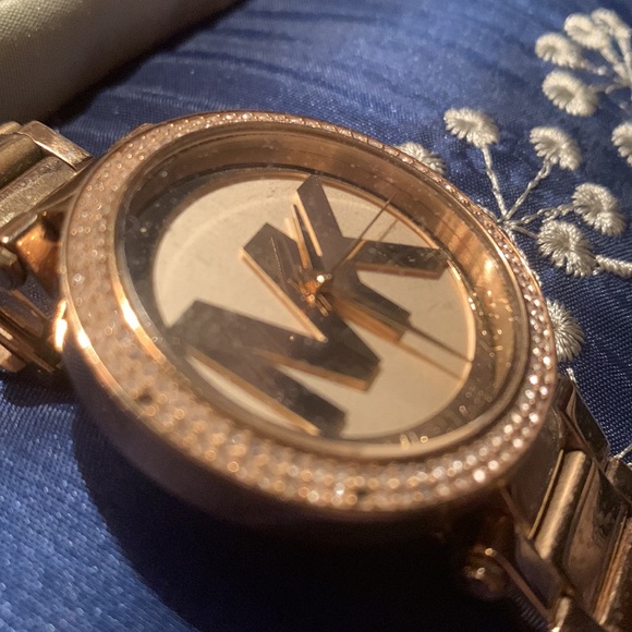 MK watch - Picture 6 of 7